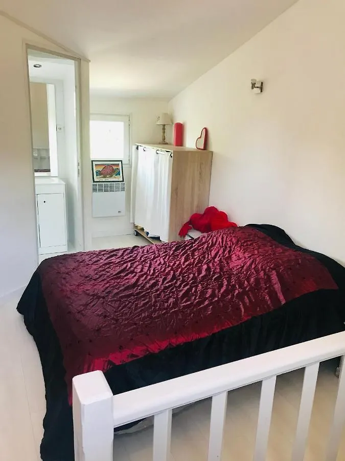 Chambres D'Hotes Les Oliviers - Marignane 0*,