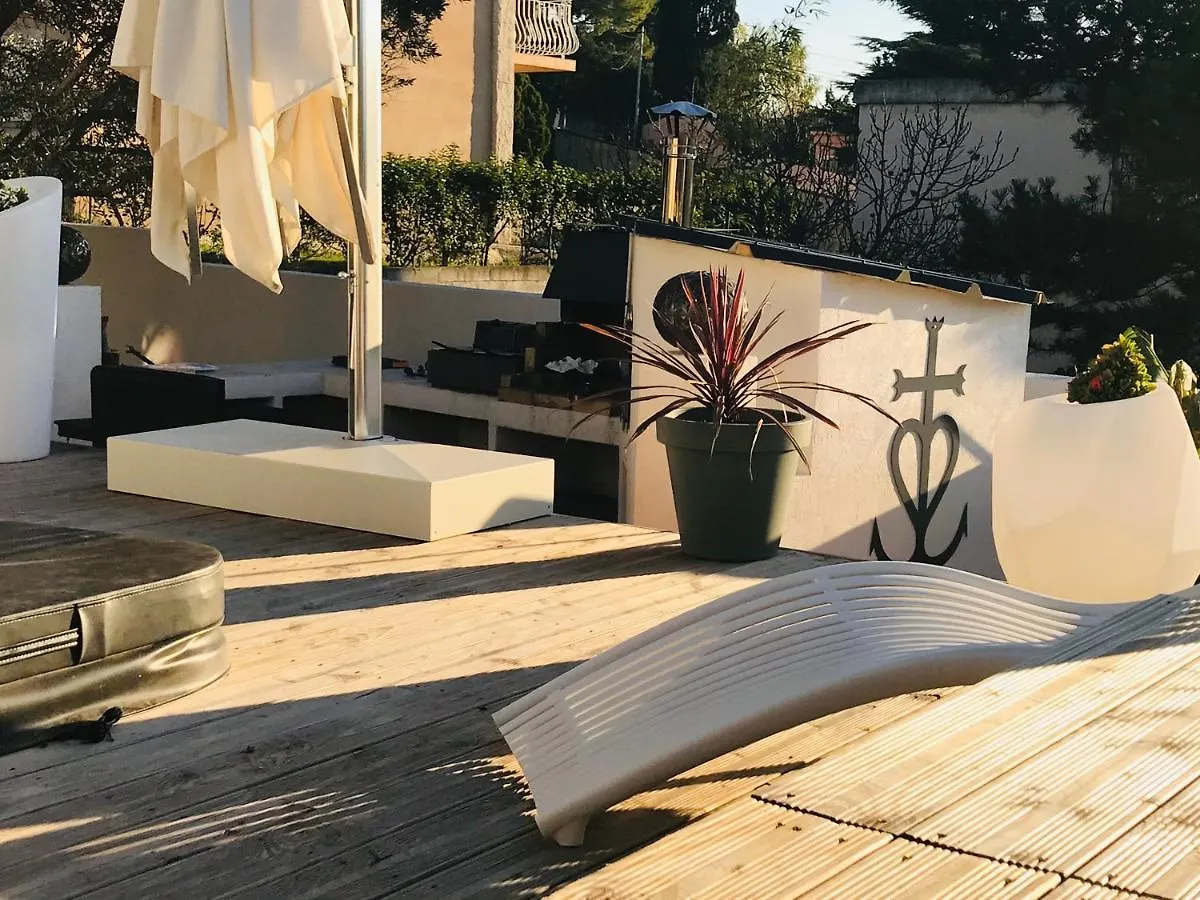 Chambres D'Hotes Les Oliviers - Marignane 0*,