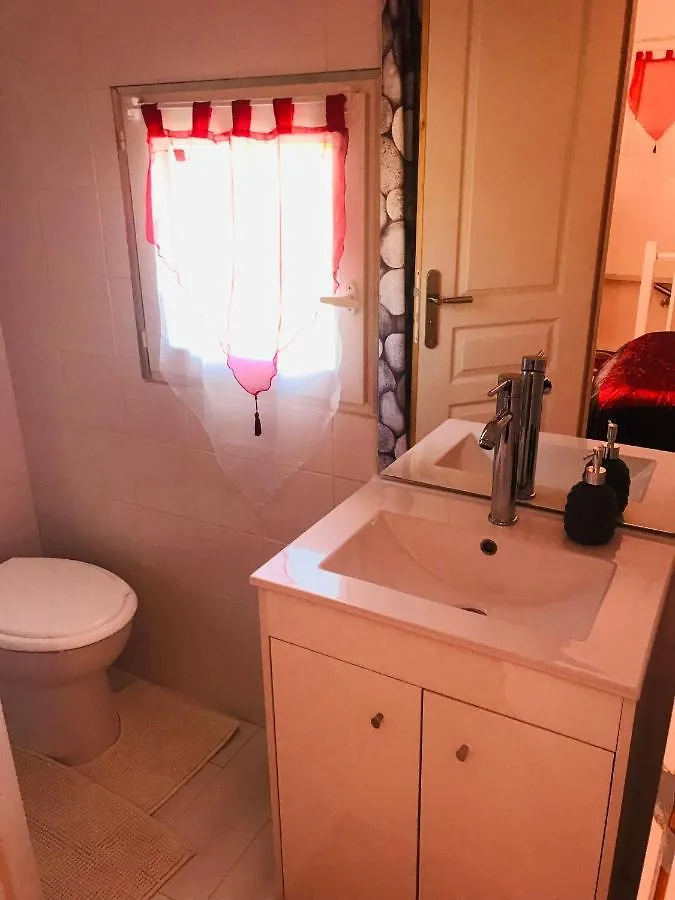Bed and breakfast Chambres D'Hotes Les Oliviers - Marignane