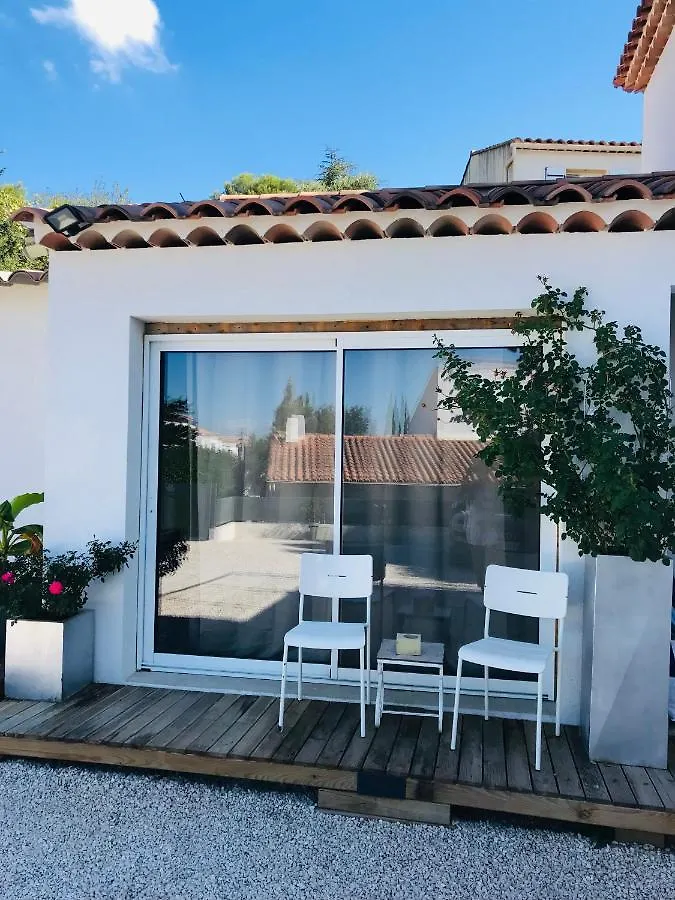 Chambres D'Hotes Les Oliviers - Marignane Bed and breakfast